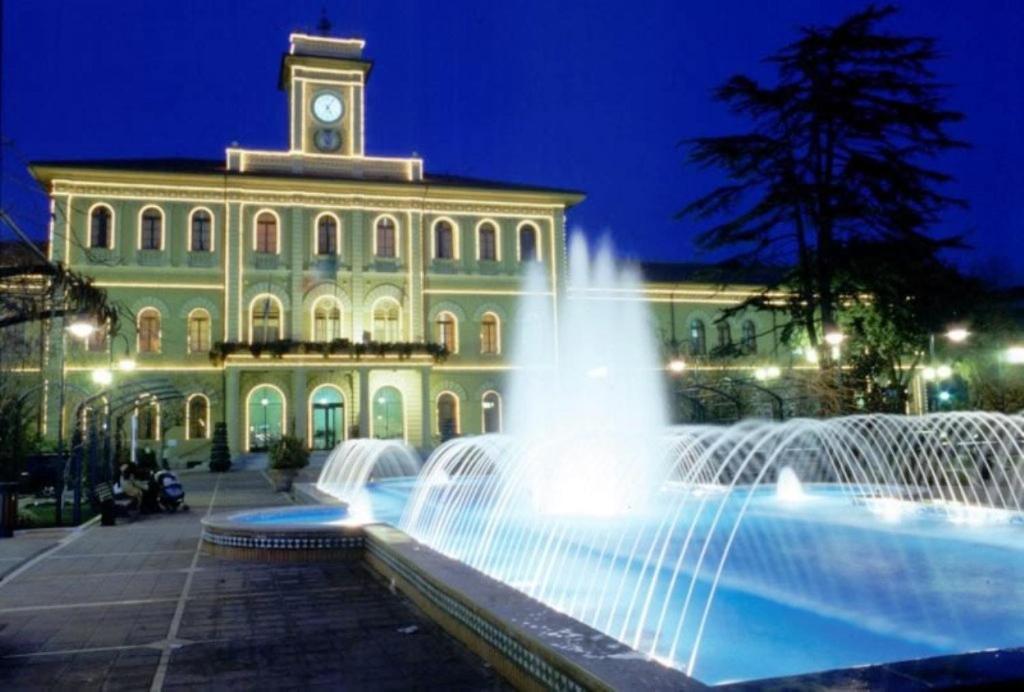 Hotel Caracas Cattolica Exterior photo